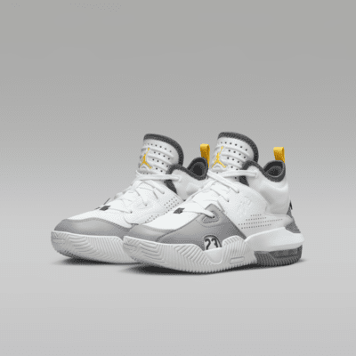 Jordan Stay Loyal 2 大童鞋款