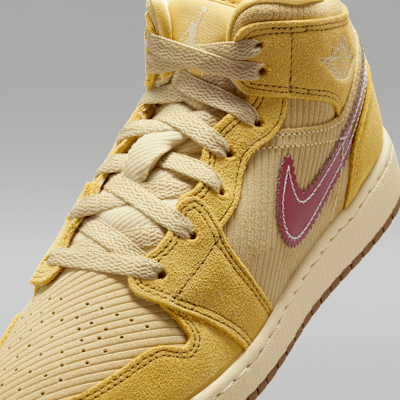 Air Jordan 1 Mid SE Big Kids' Shoes