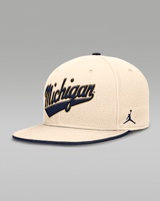 Мужская кепка Michigan Wolverines Primetime True Jordan Brand Dri-FIT College Fitted Hat