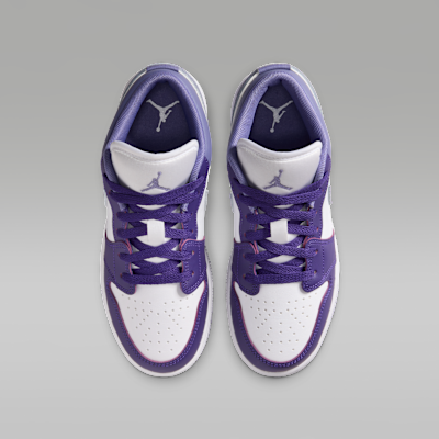 Air Jordan 1 Low Older Kids' Shoes