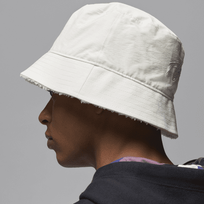 Jordan Apex Winter Bucket Hat. Nike UK