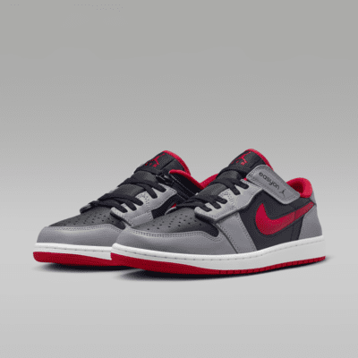 Air Jordan 1 Low FlyEase Kolayca Giyilip Çıkarılabilen Erkek Ayakkabısı