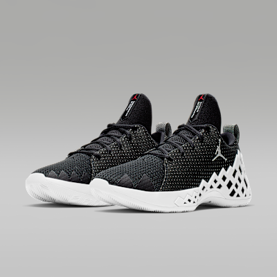 Jordan Jumpman Diamond Low Basketball Shoe