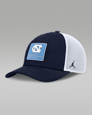 Мужские  North Carolina On-Field Rise Engineered Jordan Brand College Trucker Adjustable Hat