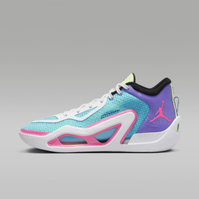 Nike chaussure de hot sale basket jordan
