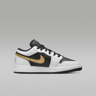 Air Jordan 1 Low Genç Çocuk Ayakkabısı