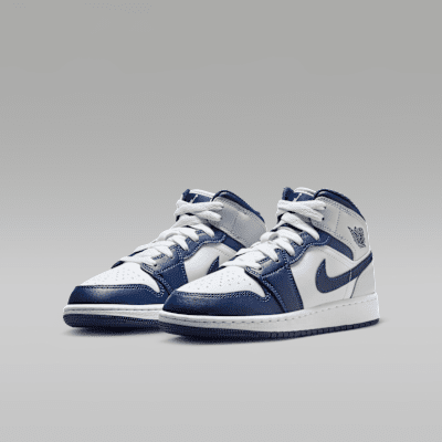 Air Jordan 1 Mid Genç Çocuk Ayakkabısı