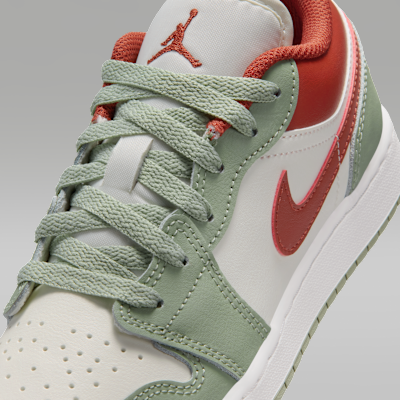 Air Jordan 1 Low Older Kids' Shoes