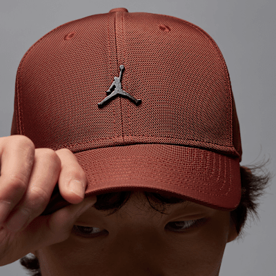Vyztužená kšiltovka Jordan Rise s kovovým logem Jumpman