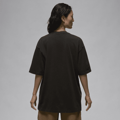 Jordan Women's Oversized Graphic T-Shirt