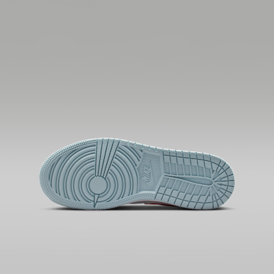 Air Jordan 1 Low SE Older Kids' Shoes