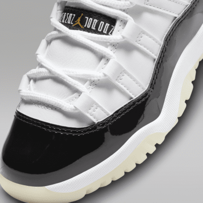 Jordan store xi kids