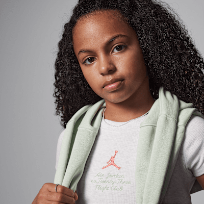 Playera de canalé para niños talla grande Jordan Court of Legends