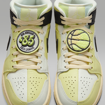 Air Jordan 1 Mid SE Women's Shoes