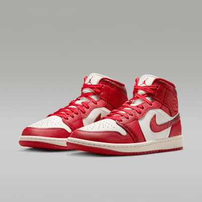 Tenis para mujer Air Jordan 1 Mid SE