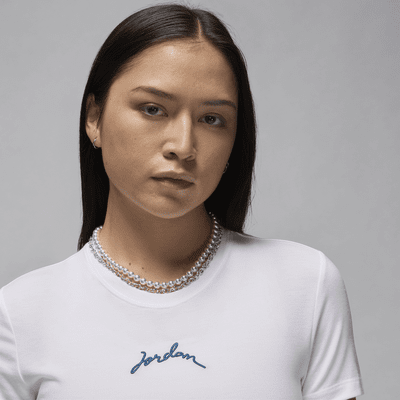 Jordan Kurz-T-Shirt mit schmaler Passform für Damen