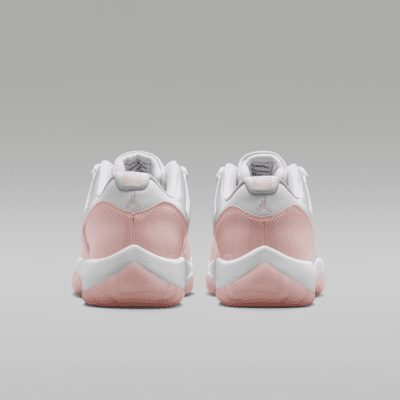 รองเท้าผู้หญิง Air Jordan 11 Retro Low "Legend Pink"