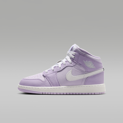 Air Jordan 1 Mid - Older Kids' Shoes