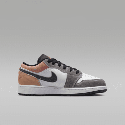 รองเท้าเด็กโต Air Jordan 1 Low SE