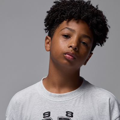 Playera Skyline Wins para niños talla grande Jordan