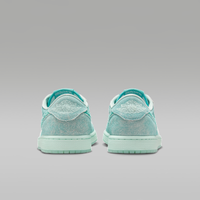 Air Jordan 1 Retro Low Women's Shoes