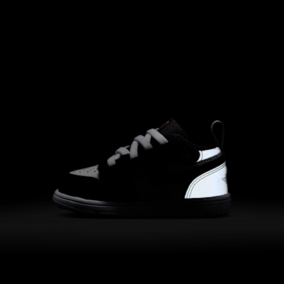 Jordan Flight Court cipő kisgyerekeknek