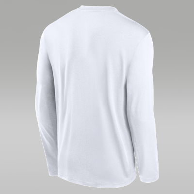 Playera universitaria de manga larga marca Jordan Dri-FIT para hombre North Carolina Courtside Basketball Shootaround Legend