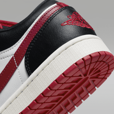 Air Jordan 1 Low Kadın Ayakkabısı