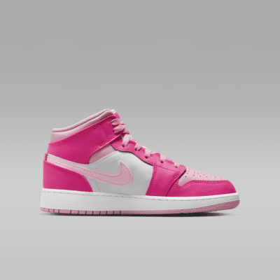 Air Jordan 1 Mid Older Kids' Shoes