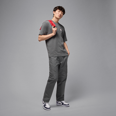 เสื้อยืดติดอาร์มสนีกเกอร์ผู้ชาย Jordan Brand