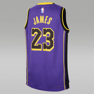 LeBron James Los Angeles Lakers Statement Edition Jordan Swingman NBA-jersey met Dri-FIT voor jongens