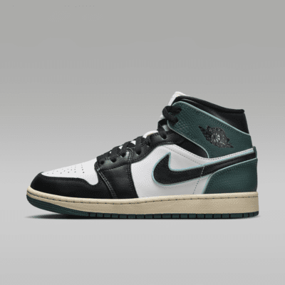 Air Jordan 1 Mid SE Kadın Ayakkabısı