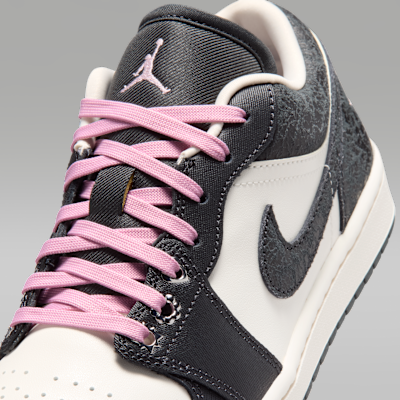 Jordan Air Jordan 1 Low SE Kadın Ayakkabısı görsel 7