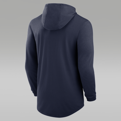 Playera de manga larga universitaria marca Jordan Dri-FIT con gorro para hombre North Carolina Campus Arch