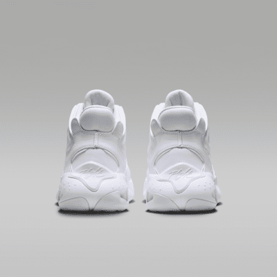รองเท้าผู้ชาย Jordan Max Aura 4
