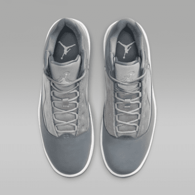 Calzado para hombres Jordan Max Aura 2