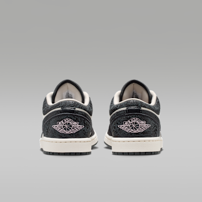 Jordan Air Jordan 1 Low SE Kadın Ayakkabısı görsel 6