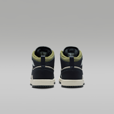 Jordan 1 Mid SE Younger Kids' Shoes