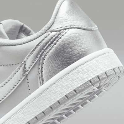 Jordan 1 Retro Low 'Silver' Younger Kids' Shoes