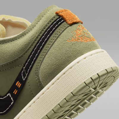Air Jordan 1 Low SE Craft Older Kids' Shoes