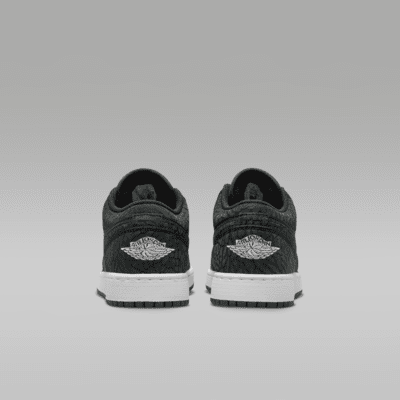 Air Jordan 1 Low SE Older Kids' Shoes