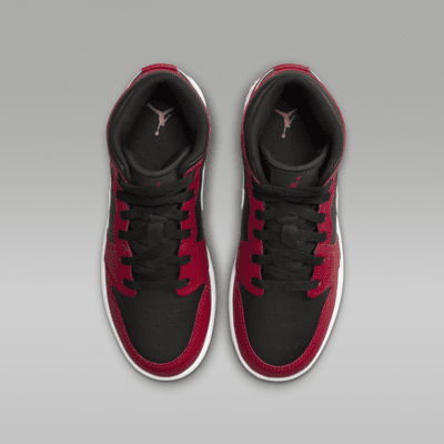 Air Jordan 1 Mid Older Kids' Shoes