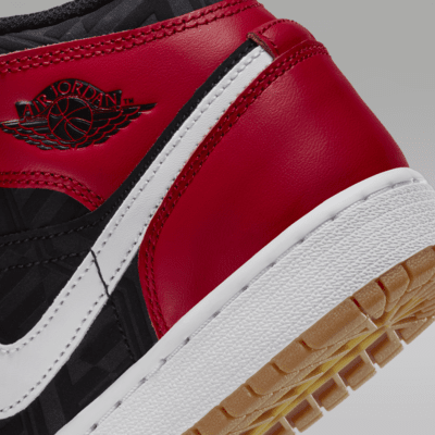 Air Jordan 1 Mid SE Older Kids' Shoes