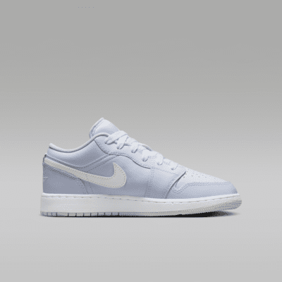 Air Jordan 1 Low Older Kids' Shoes