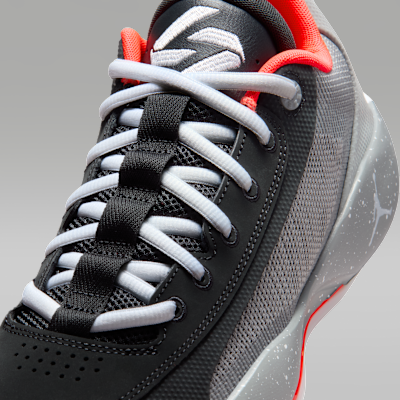 Luka .77 Basketball Shoes