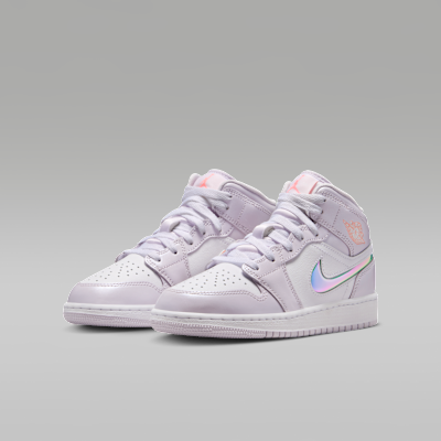 Air Jordan 1 Mid SE Older Kids' Shoes