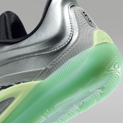 Zion 4 Basketball Shoes
