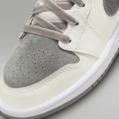 Jordan 1 Mid SE Schuh für jüngere Kinder