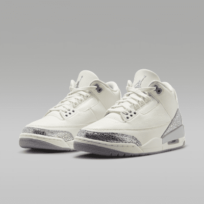 Air Jordan 3 Retro Women's Shoes