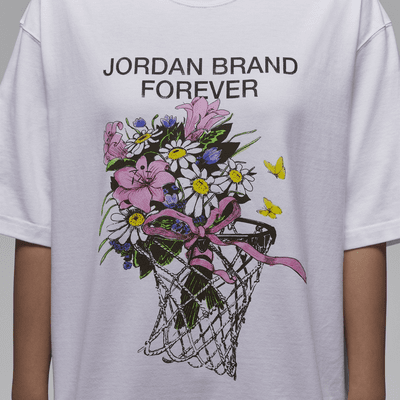 Jordan Women's Oversized Graphic T-Shirt